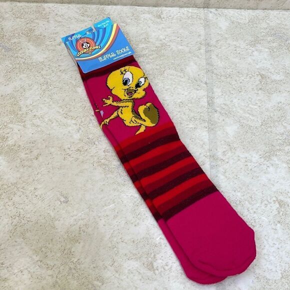 VINTAGE NEW WITH TAGS LOONEY TUNES TWEETY BIRD SLIPPER SOX - Picture 1 of 6